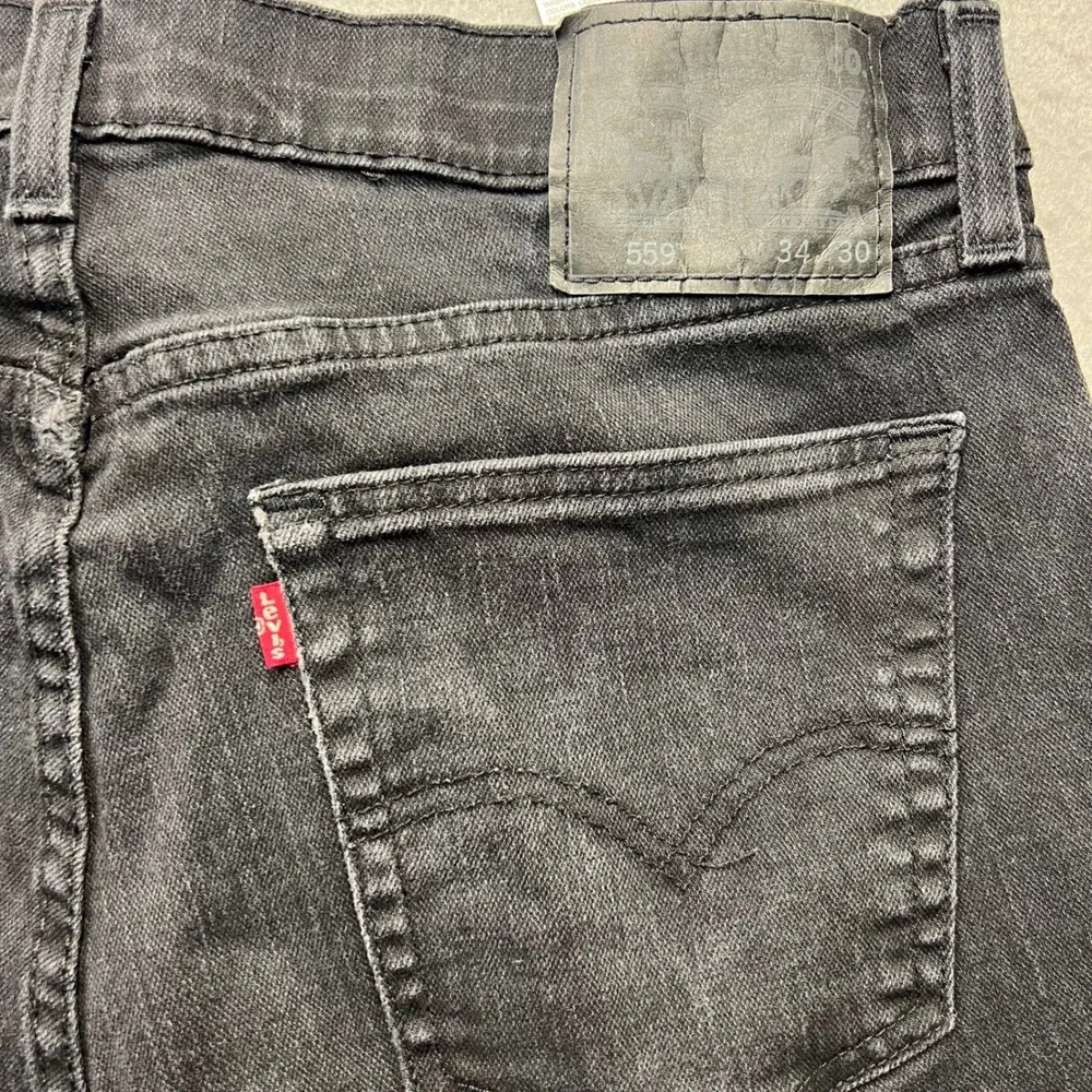Levis 559 Relaxed Straight Jeans Mens 34x30 Washed Black Denim 00559-0239